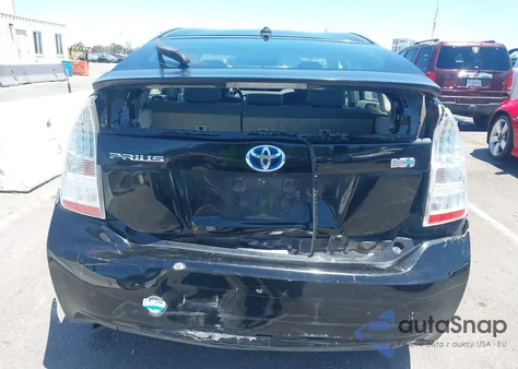 2010 Toyota Prius z USA, uszkodzony, nr VIN JTDKN3DU8A0180922